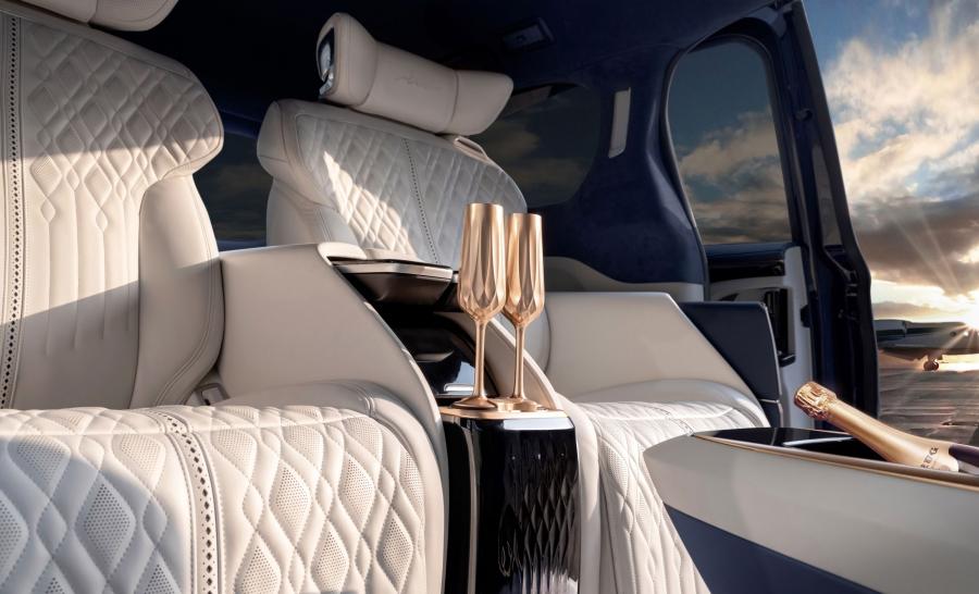 Интерьер Buick GL8 Avenir Concept 2019 года  (фото 12 из 23)